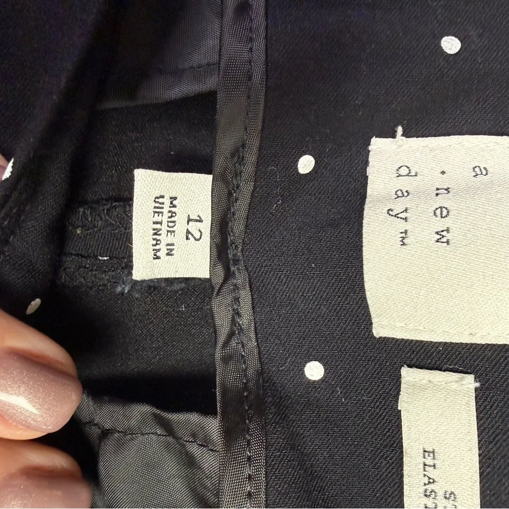 A New Day size 12 Black Pants with White Polka Dots hidden side zipper - Picture 7 of 9